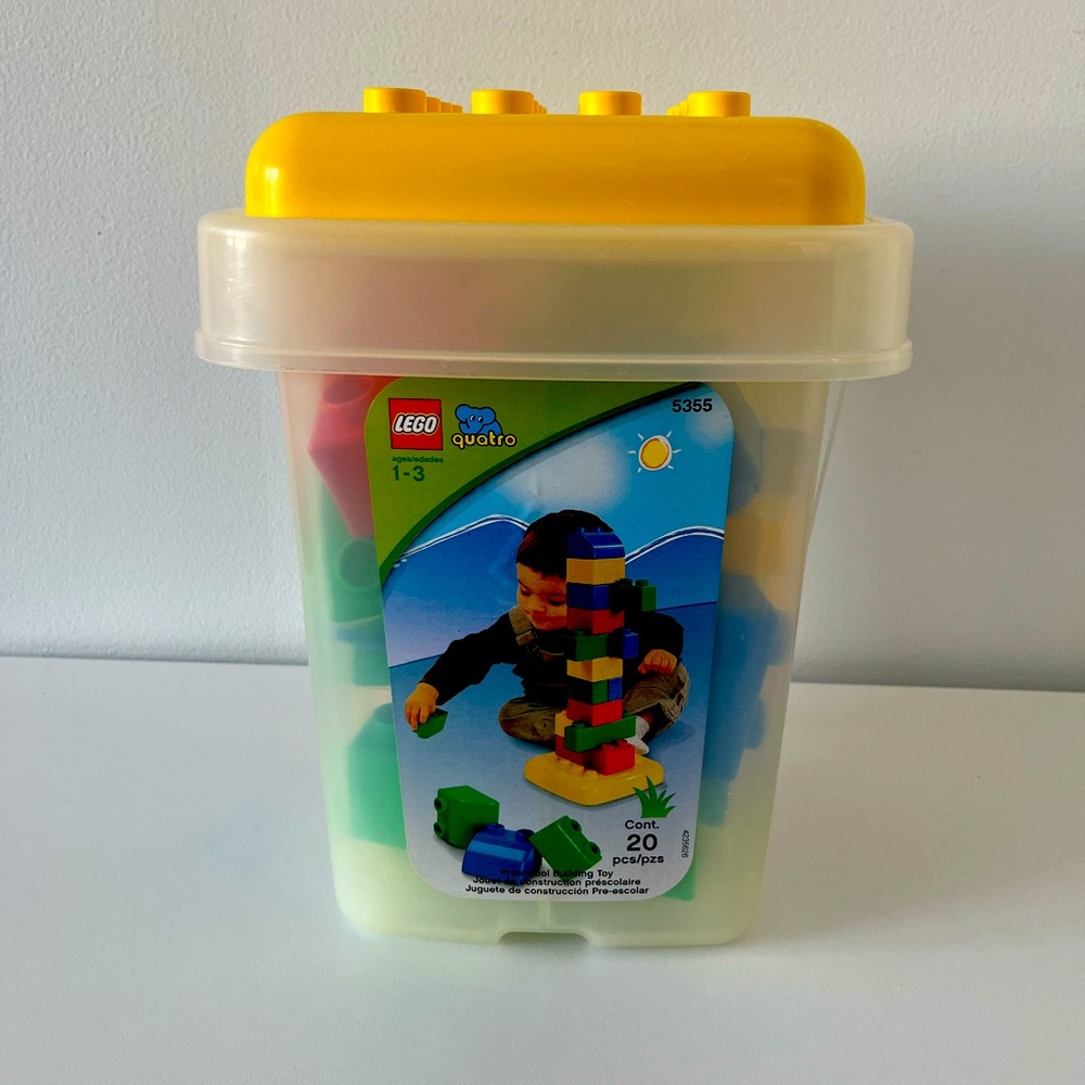 Rare! New LEGO Quatro 20 Pieces Sealed! Age 1 to 3 (Discontinued)